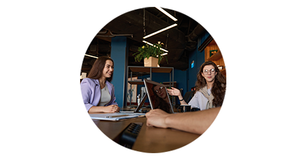 Teambildung im Unternehmen: 10 Strategien zur Stärkung der Zusammenarbeit